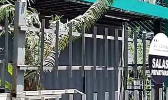 Imagem 6: SIQUEIRA ALUGA: LOJA/SALA TÉRREA COM 18m² COM ÁREA EXTERNA COM MESAS E CADEIRAS NA TORRE