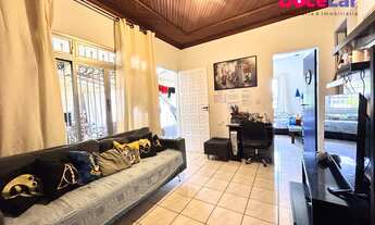 Imagem: Sobrado, 3 dormitórios, 2 banheiro, 1 vaga