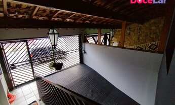 Imagem 2: Sobrado, 3 dormitórios, 1 suítes, 2 banheiro, 5 vagas na garagem, 210M² de Área Construída