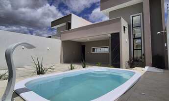 Imagem: Casa à venda no bairro Dirceu Arcoverde