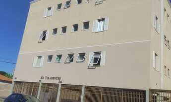 Imagem: Apartamento mobiliado à venda no bairro