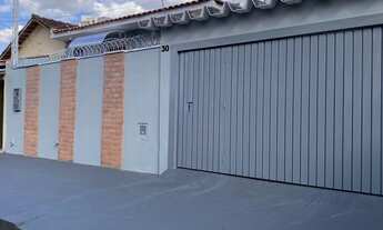 Imagem: Casa à venda no bairro Jardim Lutfalla