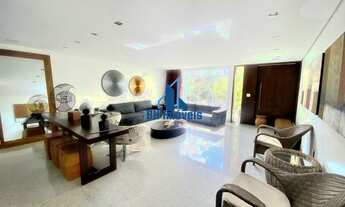 Imagem 2: Casa de 420 m² com 5 Quartos e 4 vagas à Venda no bairro Castelo em Belo Horizonte.