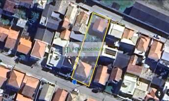 Imagem 2: Amplo terreno com frente para duas ruas