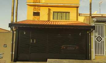 Imagem: Sobrado à venda no bairro Jardim Santa