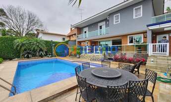 Imagem 3: Casa de Alto Padrão 5 Suítes 6 Vagas Piscina Churrasqueira à Venda no Bairro Horto Florest