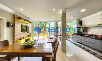 Imagem 2: Casa em Condomínio 4 Dormitórios 3 Suítes 3 Vagas Churrasqueira à Venda no Horto Florestal