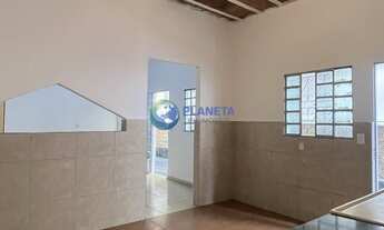 Imagem 2: BARRACÃO NOS FUNDOS- MANTIQUEIRA