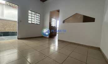 Imagem 4: BARRACÃO NOS FUNDOS- MANTIQUEIRA