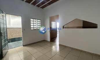 Imagem 5: BARRACÃO NOS FUNDOS- MANTIQUEIRA