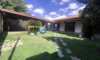 Imagem: Casa Padrão Espaçoso 4 Quartos 3 Salas