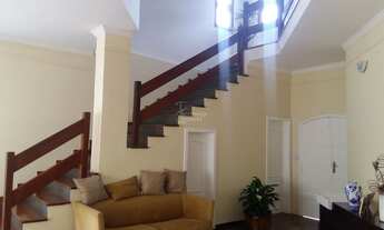 Imagem 3: Casa com 359m², 4 dormitórios, 2 suítes, piscina e sala de TV no Residencial 09