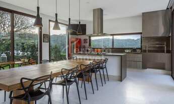 Imagem 3: Casa com 600m², 4 suítes, piscina aquecida e ar condicionado no Itahyê