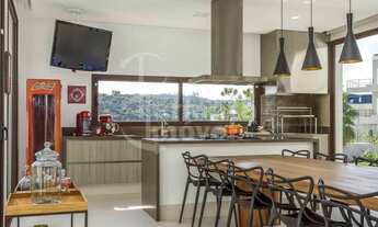 Imagem 2: Casa com 600m², 4 suítes, piscina aquecida e ar condicionado no Itahyê