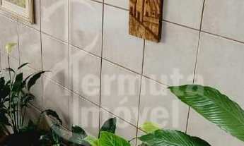 Imagem 2: Casa à venda com 250 m², 2 dormitórios, banheiro, lavabo, sala de estar, cozinha, área de