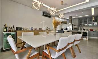 Imagem 2: Casa à venda com 500 m²; 5 suítes, sala de estar e jantar, dependência de empregados e g