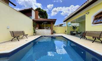 Imagem 2: Casa no Residencial 3 com 3 Suítes, Piscina e Espaço Gourmet