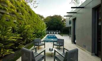 Imagem 5: Mansão de Alto Padrão no Residencial 2 – 5 Suítes e Lazer Completo