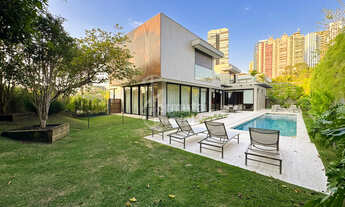 Imagem 4: Mansão de Alto Padrão no Residencial 2 – 5 Suítes e Lazer Completo