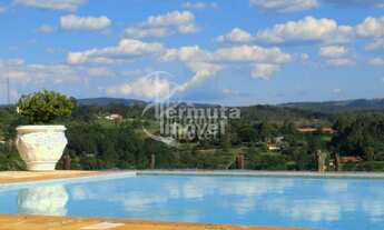 Imagem: Sítio com 20.000m², 5 suítes, sala de