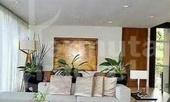 Imagem 7: Casa com 890m², 4 suítes, sala de TV e projeto sustentável no Melville