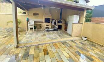 Imagem 3: Casa com 287m², 3 dormitórios, 2 suítes, 4 vagas e piscina no Residencial 04