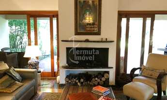 Imagem 3: Casa com 690m², 4 suítes, 4 vagas, casa de caseiro e ampla área verde em Aldeia da Serra