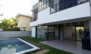 Imagem 2: Casa com 375 m² sala de estar, sala de jantar, escritório, lavabo, cozinha com despensa e