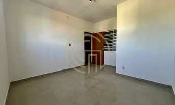 Imagem 7: Casa com quarto e cozinha, jardim santa margarida