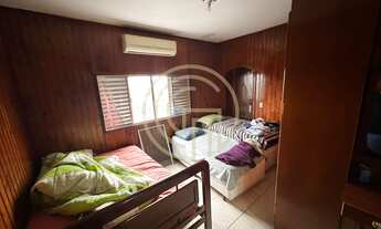 Imagem 5: Charmoso Sobrado com Espaços Amplos e Aconchegantes!