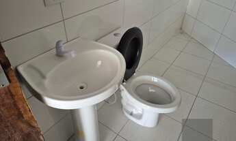 Imagem 7: Loja em frente à Praça dos Menonitas