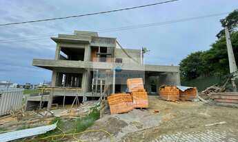 Imagem: Casa à venda no bairro Ingleses do Rio