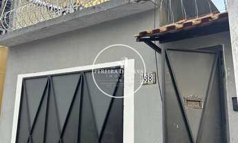 Imagem: Sobrado com 2 casas no terreno à venda