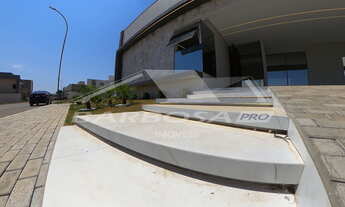 Imagem 3: Casa com 3 suítes e piscina á no Condomínio Del Fiore