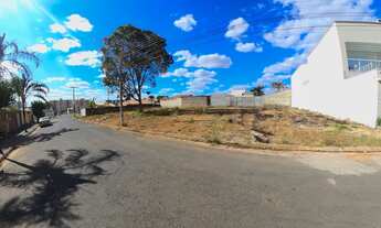 Imagem 3: Terreno (lote) à venda no bairro Bandeirante