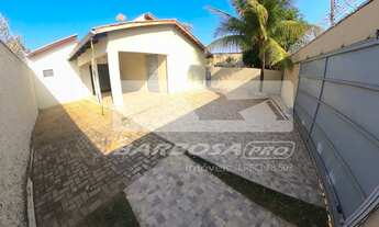 Imagem 3: Casa 3 quartos com área gourmet e edícula para venda em Caldas Novas