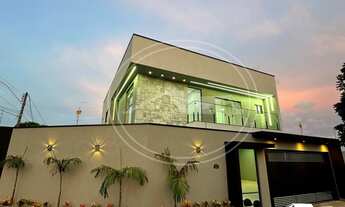 Imagem: Sobrado Alto Padrão à venda em Caldas