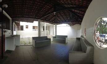 Imagem 3: Casa Residencial de Dois Pavimentos em Estilo Moderno com 3 Quartos e Área de Lazer