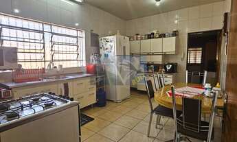 Imagem 5: Casa Térrea principal + 2 casas de aluguel