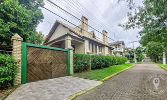 Imagem 7: Cantegril - Casa no condomínio Cantegril - Amplo terreno - Casa imponente