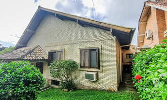 Imagem 4: Cantegril - Casa no condomínio Cantegril - Amplo terreno - Casa imponente