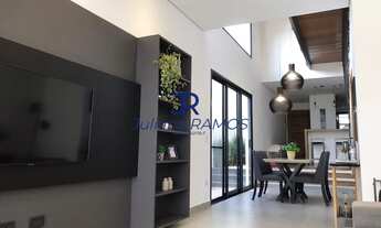 Imagem: Casa com SPA em Jardim dos Pinheiros, Atibaia/SP