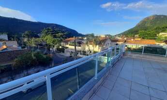 Imagem: Casa Triplex de 4 quartos, com 278m², à