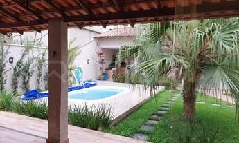 Imagem: Casa à venda no bairro Centro - Maricá/RJ