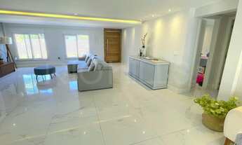 Imagem 6: Casa Duplex de Alto Padrão com 5 quartos e 274m², à venda em Camboinhas, Niterói/RJ