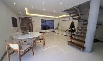 Imagem 2: Casa Duplex de 4 quartos, com 150m², à venda na Rua Paulo Freire, em Itaipu, Niterói/RJ