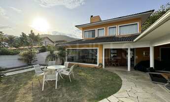 Imagem 4: Casa Duplex com 6 quartos e 450m², à venda na Praia de Itacoatiara, Niterói/RJ