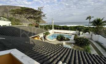 Imagem 5: Casa Duplex com 6 quartos e 450m², à venda na Praia de Itacoatiara, Niterói/RJ