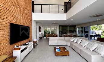 Imagem: Casa em Condomínio, com 4 quartos e 365m²