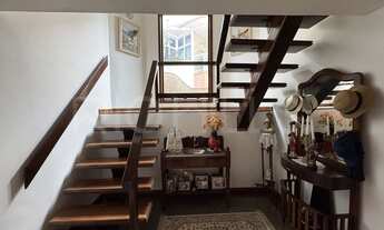 Imagem 2: Casa Duplex de 4 quartos, com 389m², à venda em Camboinhas, Niterói/RJ